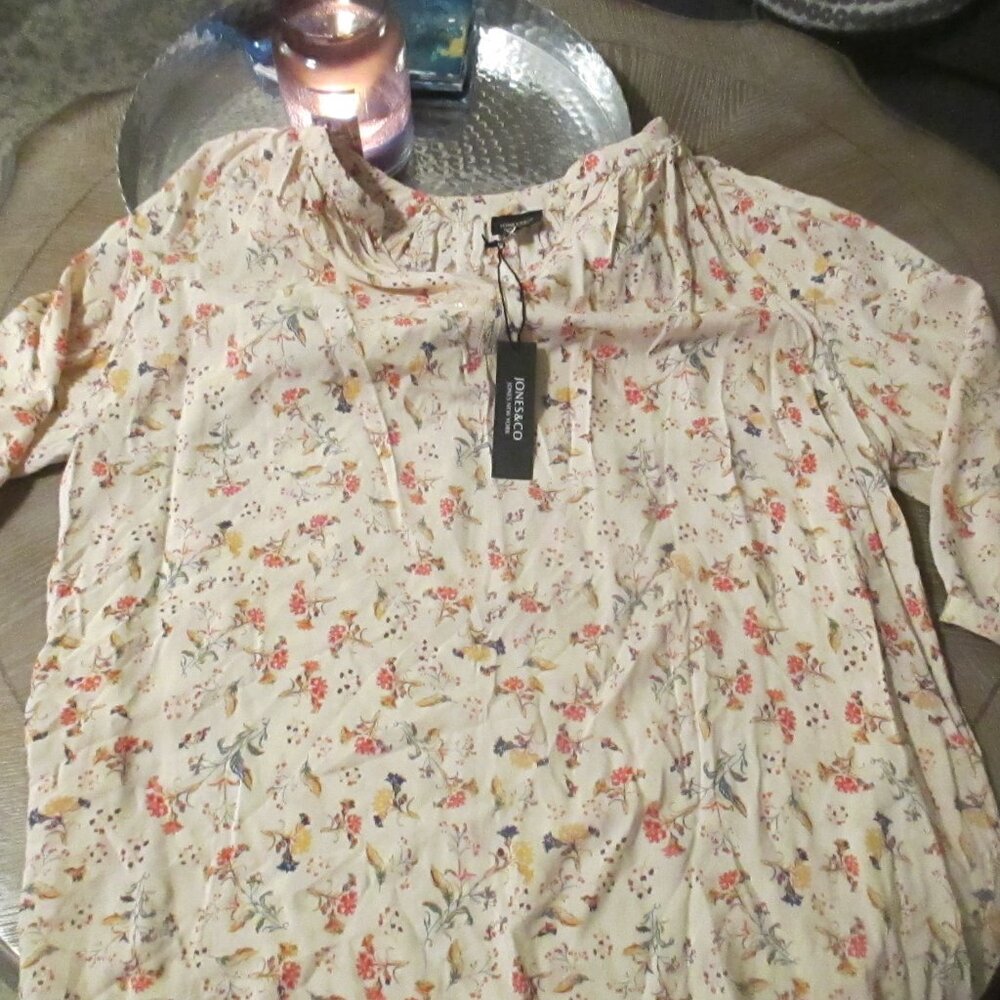 JONES & CO Plus Size 1X BEIGE Floral Split Neck Peasant Tunic Top BLOUSE NWT